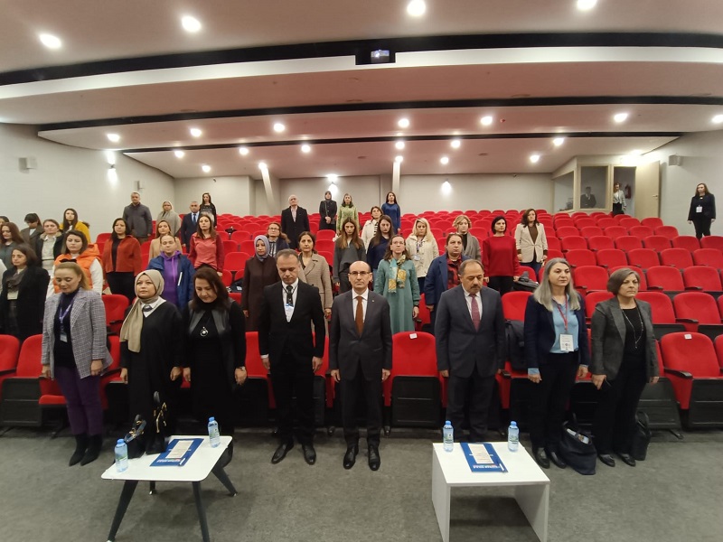 ÜSTÜN YETENEKLİ ÇOCUKLAR SEMPOZYUMU